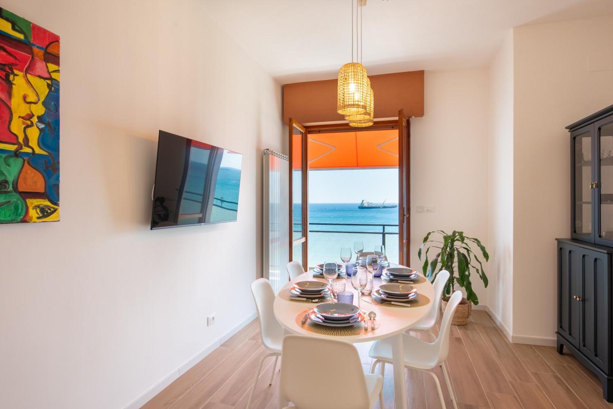 You And The Sea Apartment Savona Bagian luar foto